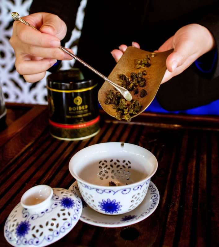 ngoc-thien-chi-tra-anh-thu-vien-3-doi-dep