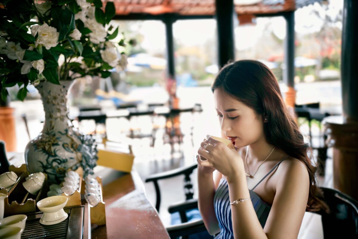thơm vị trà đậm vị bình yên ảnh đại diện | Đôi dép